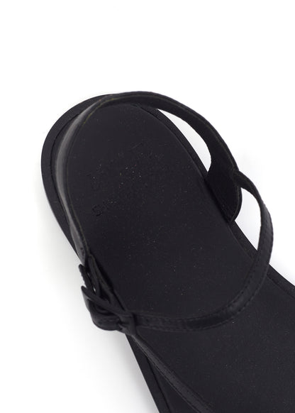 Rasteira Clark ARQUE + Shop2gether Preta